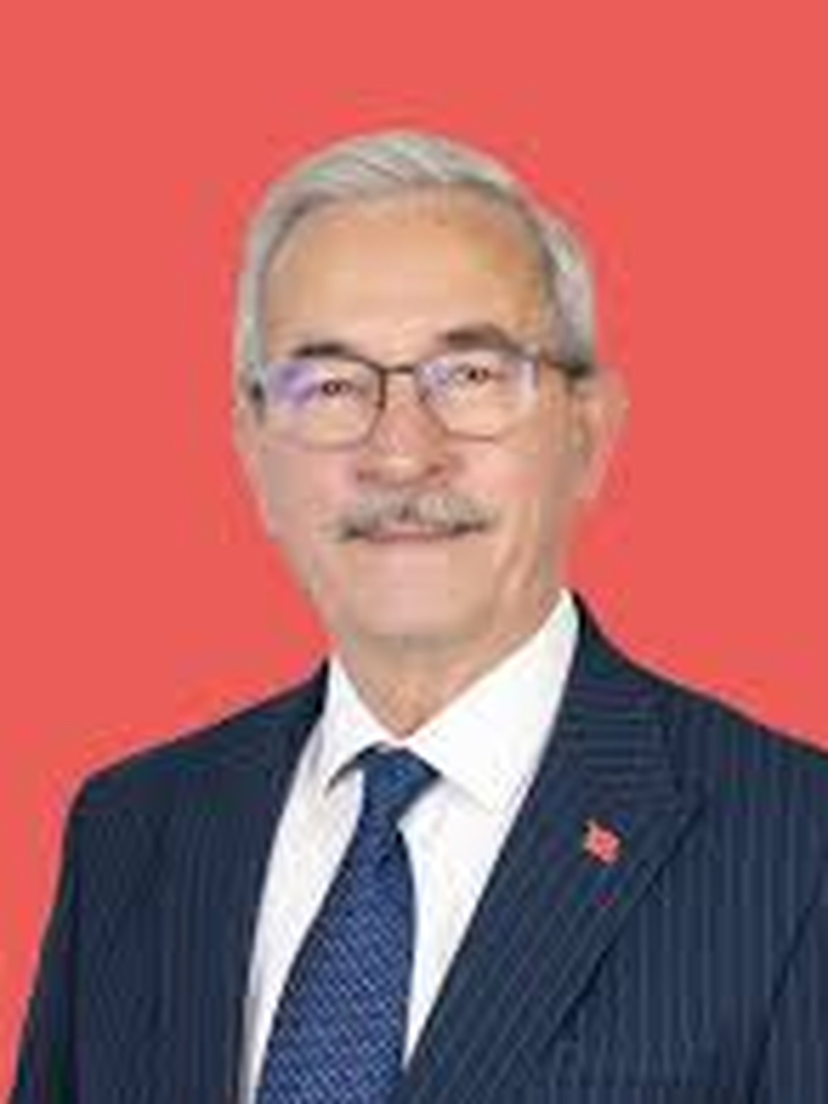 Burhan KARIŞIK