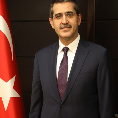 İbrahim Şenel
